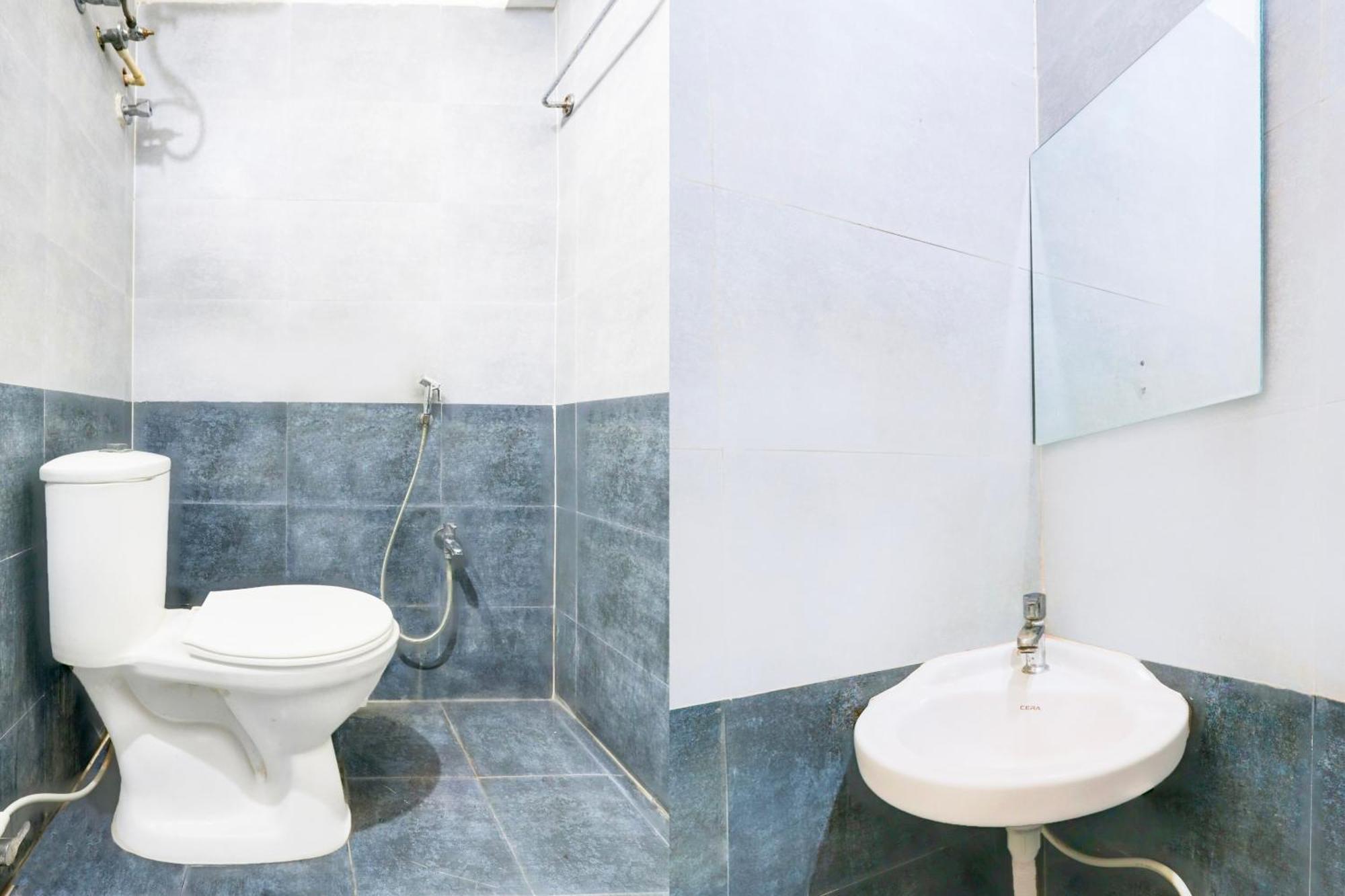 Super Hotel O Medipally Upal 外观 照片