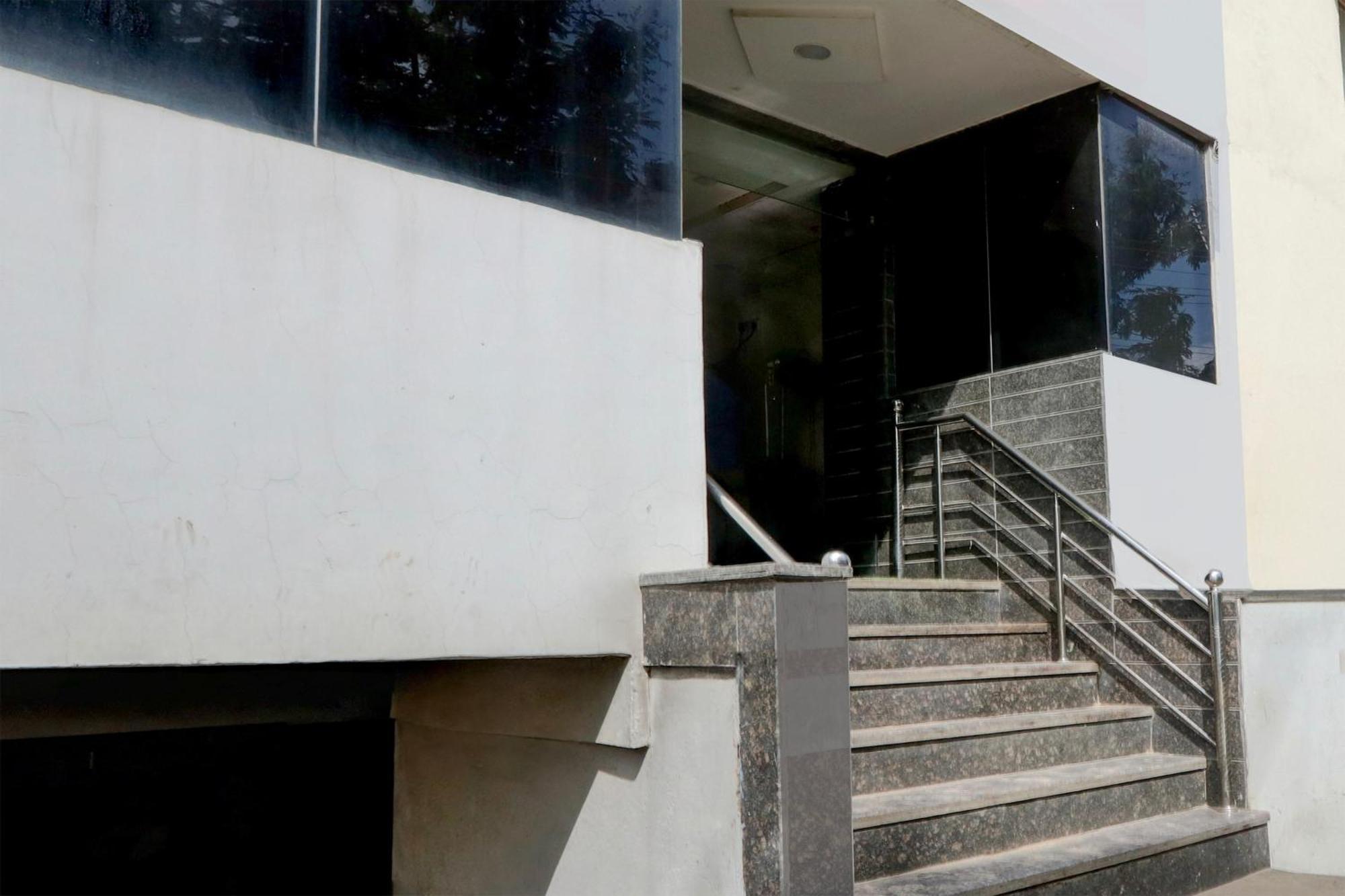 Super Hotel O Medipally Upal 外观 照片
