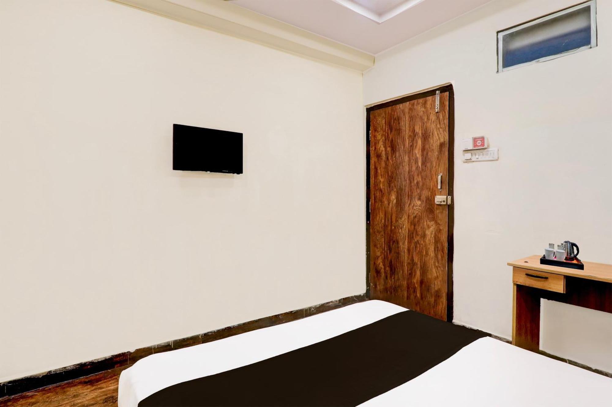 Super Hotel O Medipally Upal 外观 照片