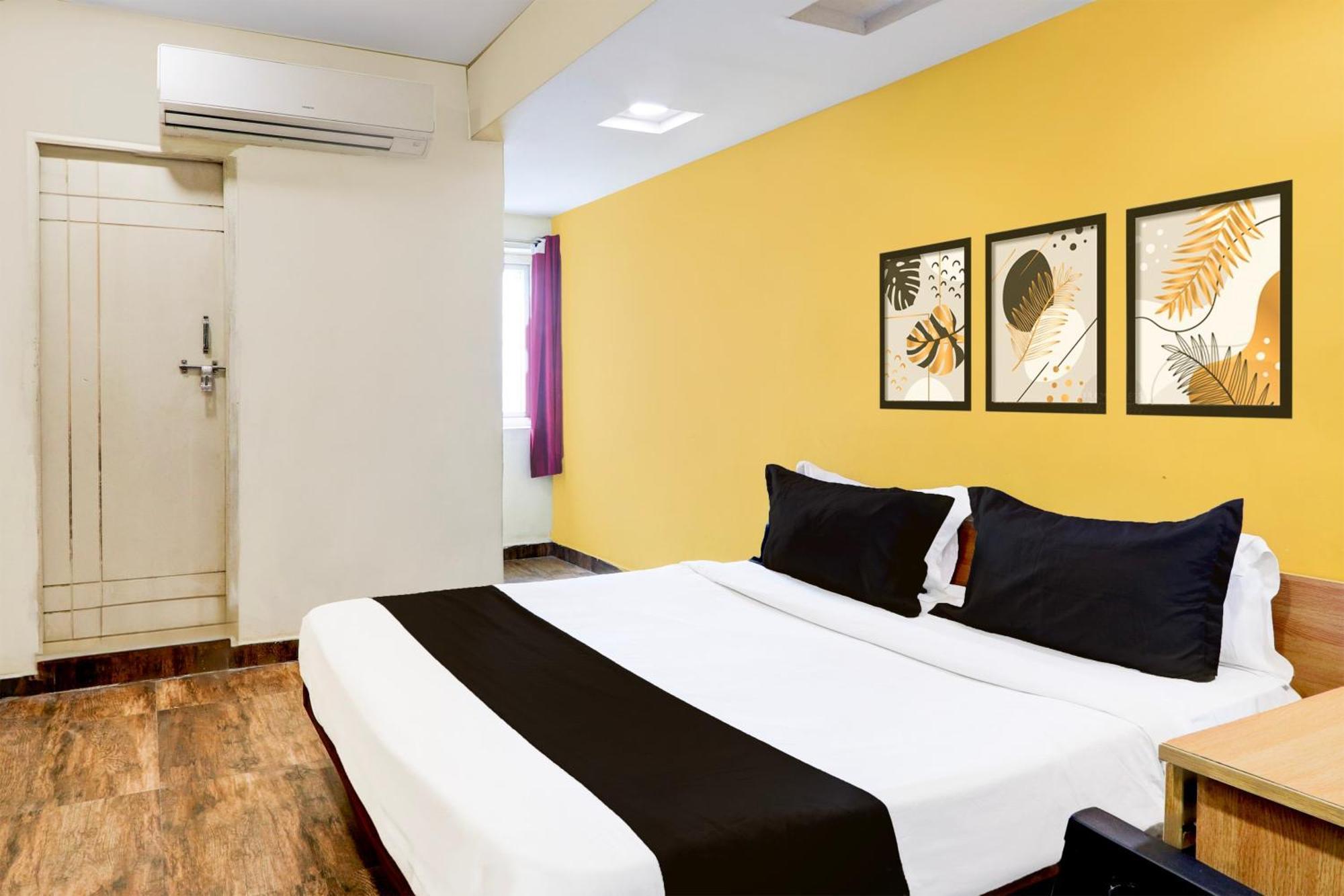 Super Hotel O Medipally Upal 外观 照片